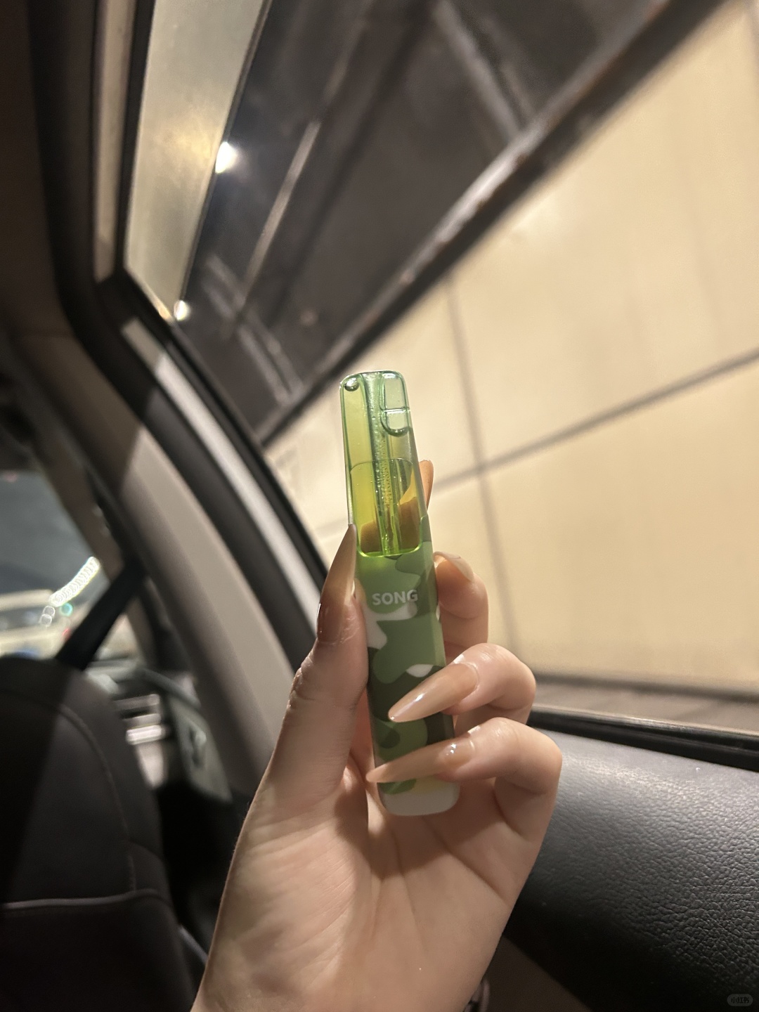 崧系列鸭嘴兽A36（口味每天更新，找我拿口味库存）